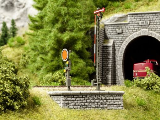 N-Signalsockel, groß
