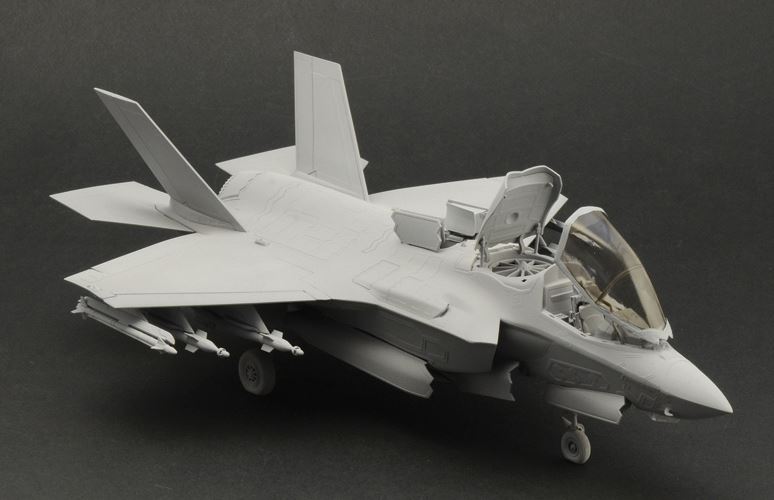 1:48 F-35B Lightning II