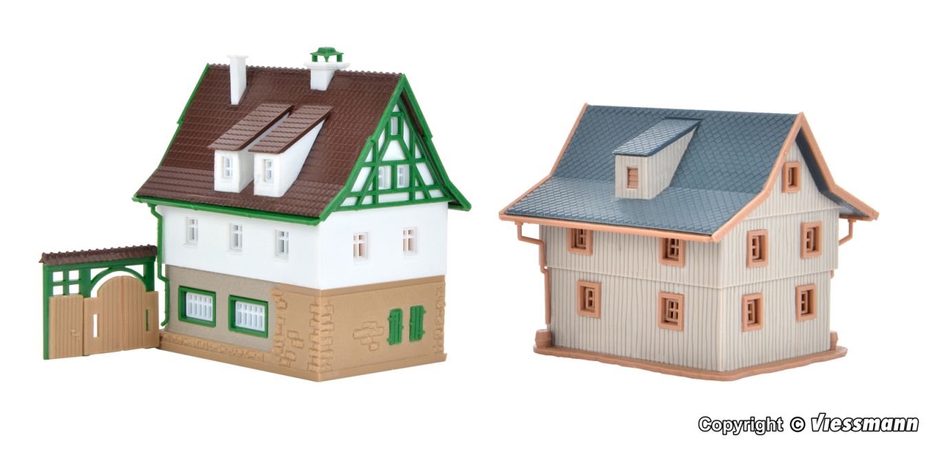 Z-Bauernhaus mit Scheune und Hoftor