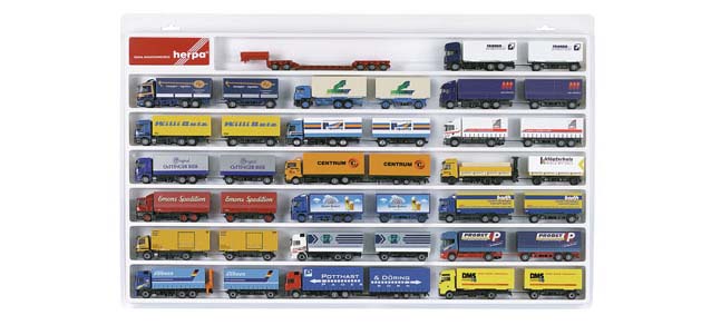 LKW-Schaukasten Hängerzüg weiss