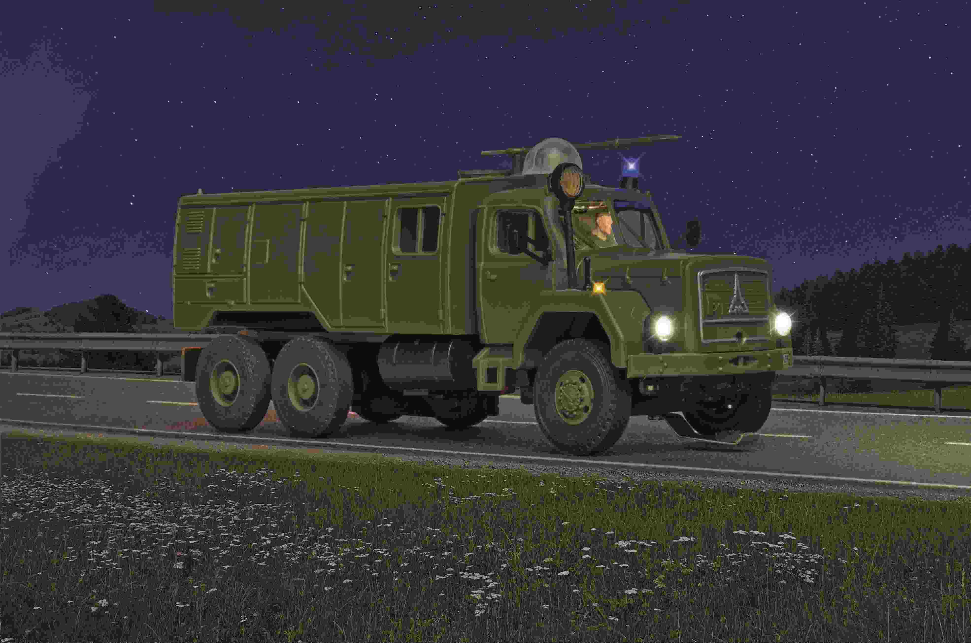 H0-MAGIRUS Feuerwehr 3-achsig, Militär
