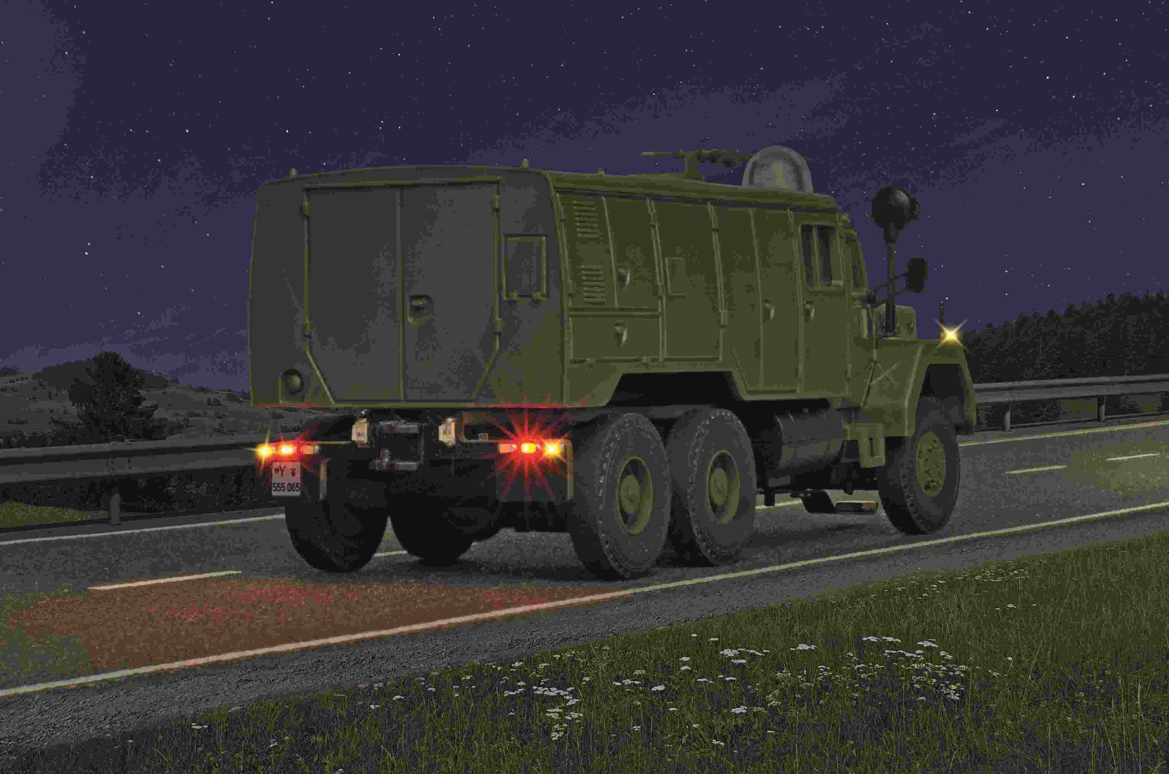 H0-MAGIRUS Feuerwehr 3-achsig, Militär
