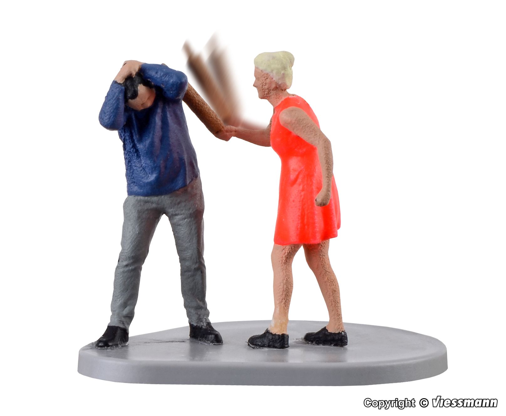 H0-Frau mit Nudelholz, bewegt