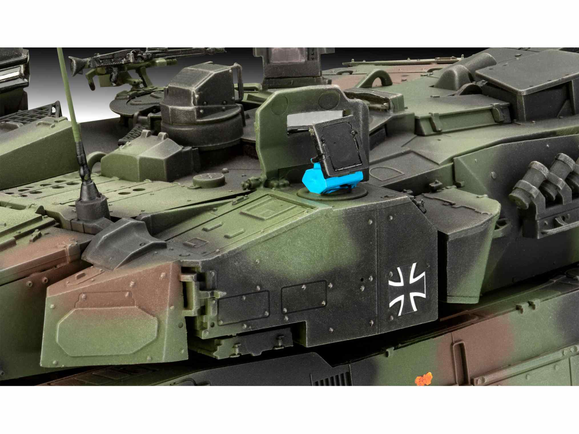 1:35-Model Set Leopard 2A7A1