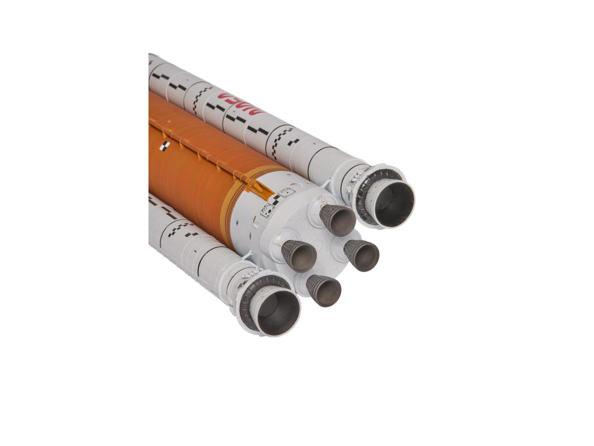 1:144-NASA Artemis Space Launch System
