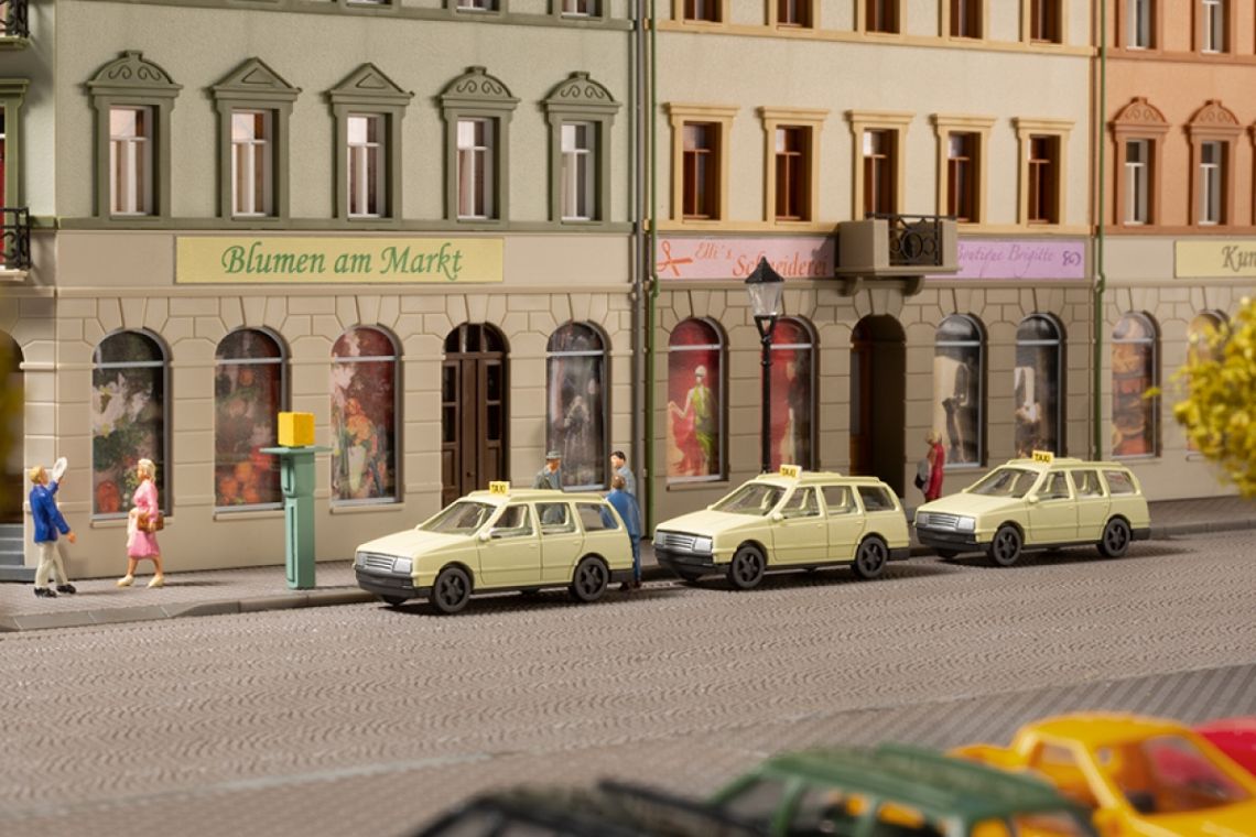 TT-PKW Taxi mit Rufsäulen