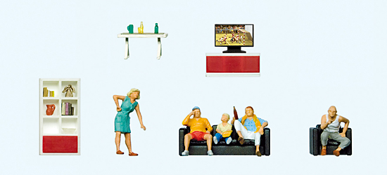 Familie beim Fernsehen. mit Wohnzimmer