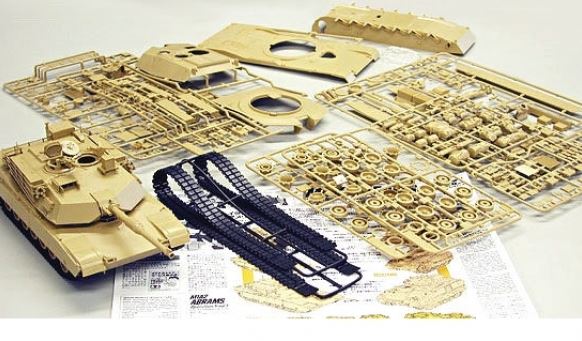 1:35 US KPz M1A2 Abrams Iraqi Freedom(2)