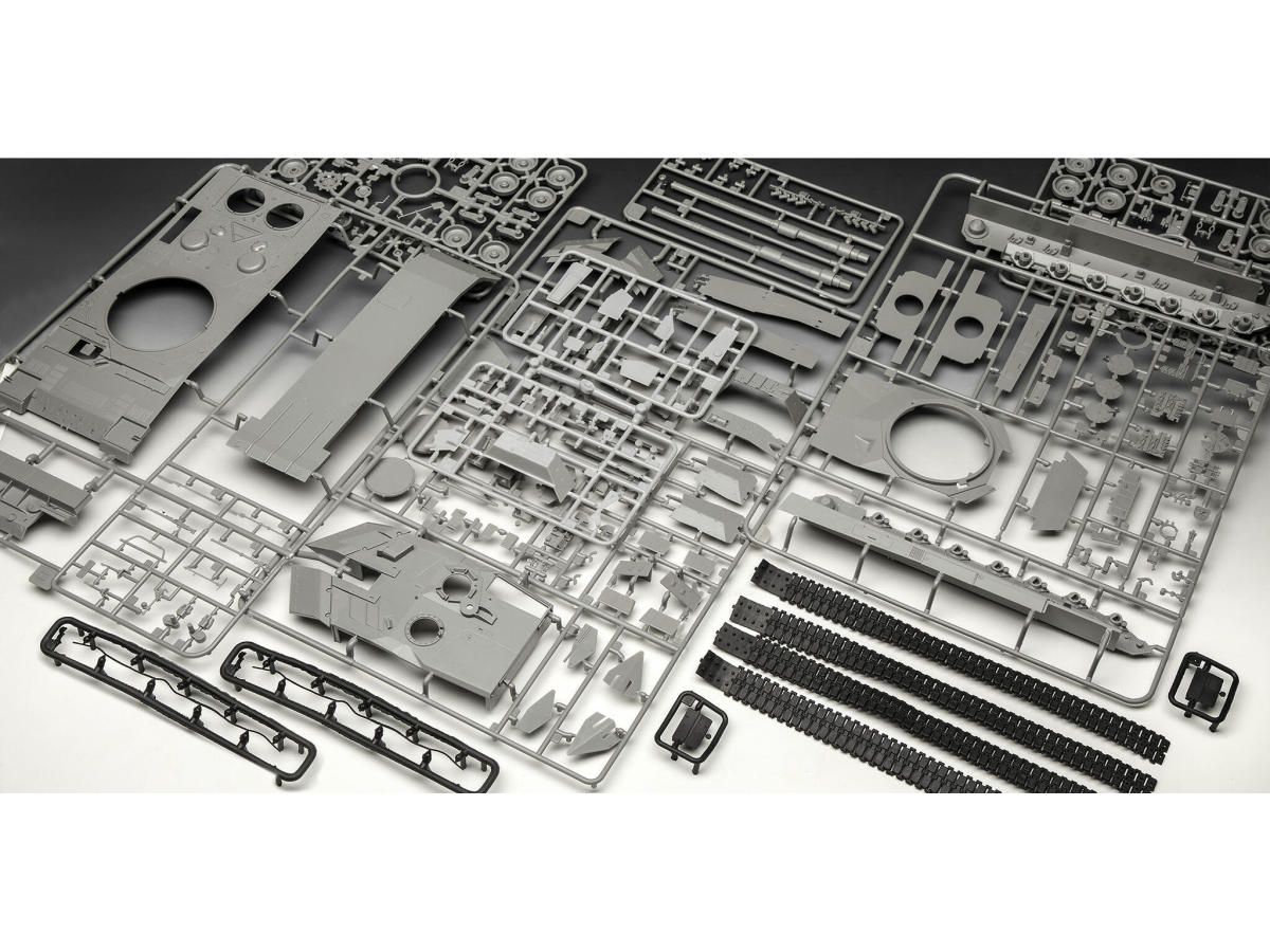 1:35-70 Jahre Bundeswehr: Leopard 2 A6A2