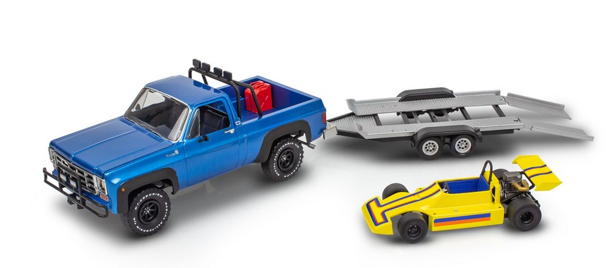 1:28-1978 Chevy 4x4 Pickup with Go-kart