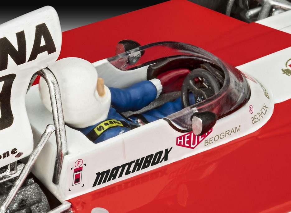 1:32-Surtees TS16/03
