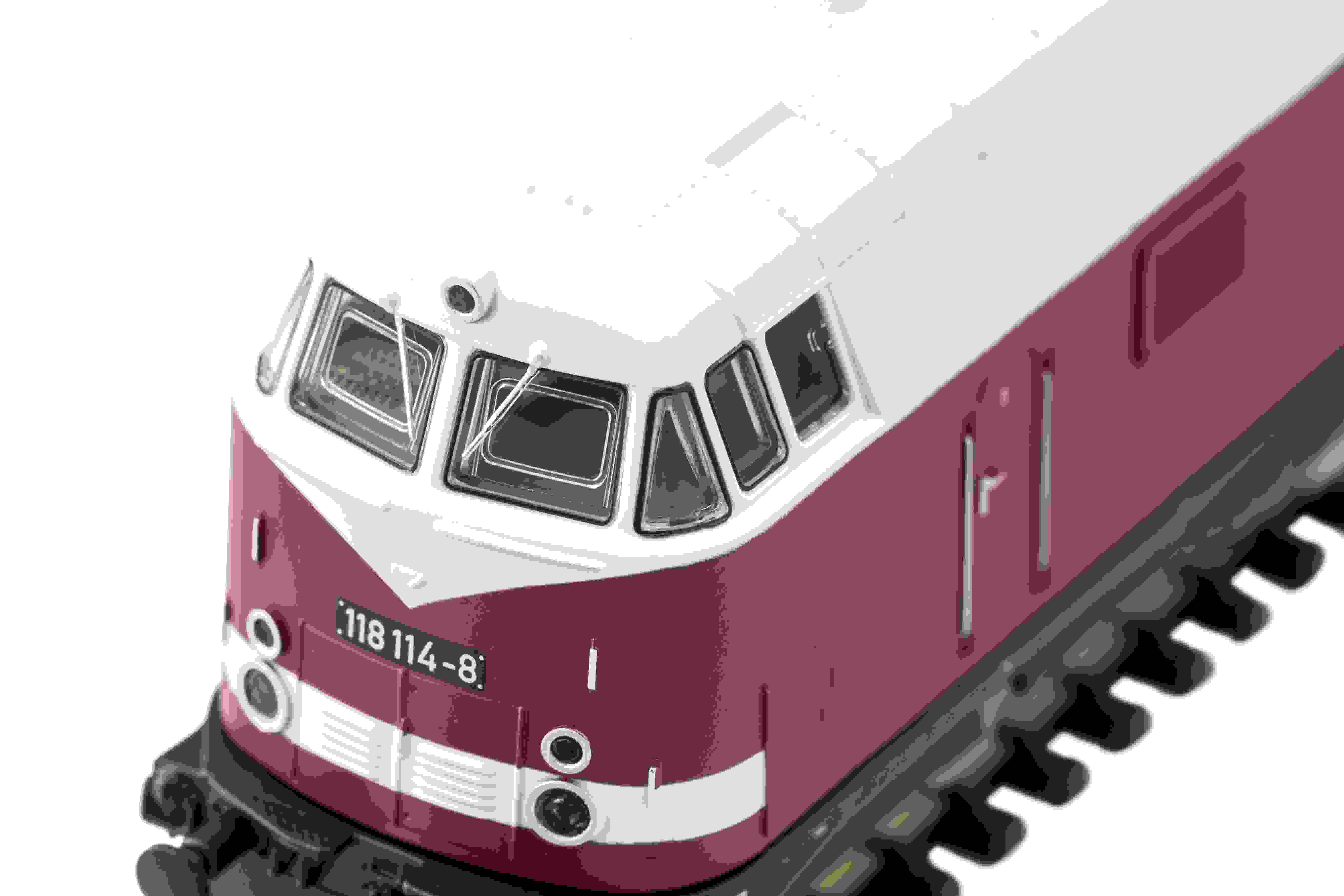 TT-Diesellok BR 118 Sparlack DR IV + DS