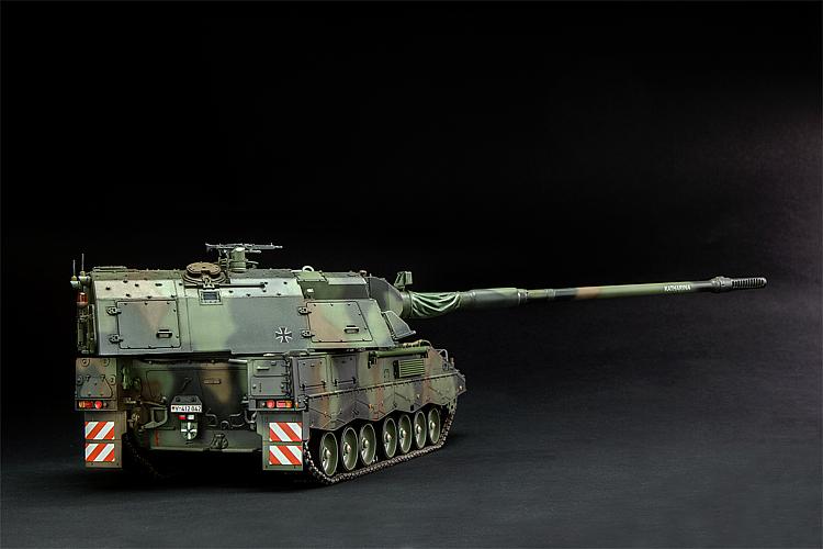 1/35 Panzerhaubitze 2000