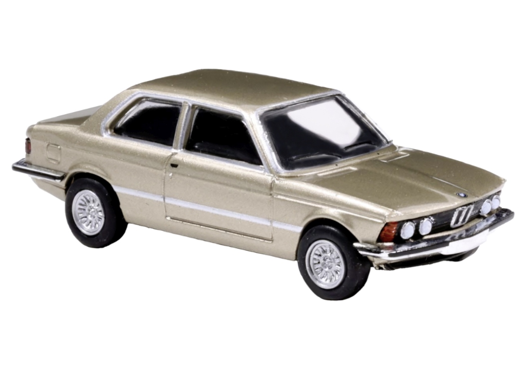 BMW 325i in gold, 1975