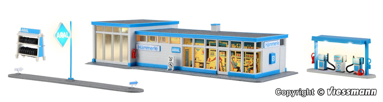 H0-ARAL Tankstelle mit LED-Beleuchtung