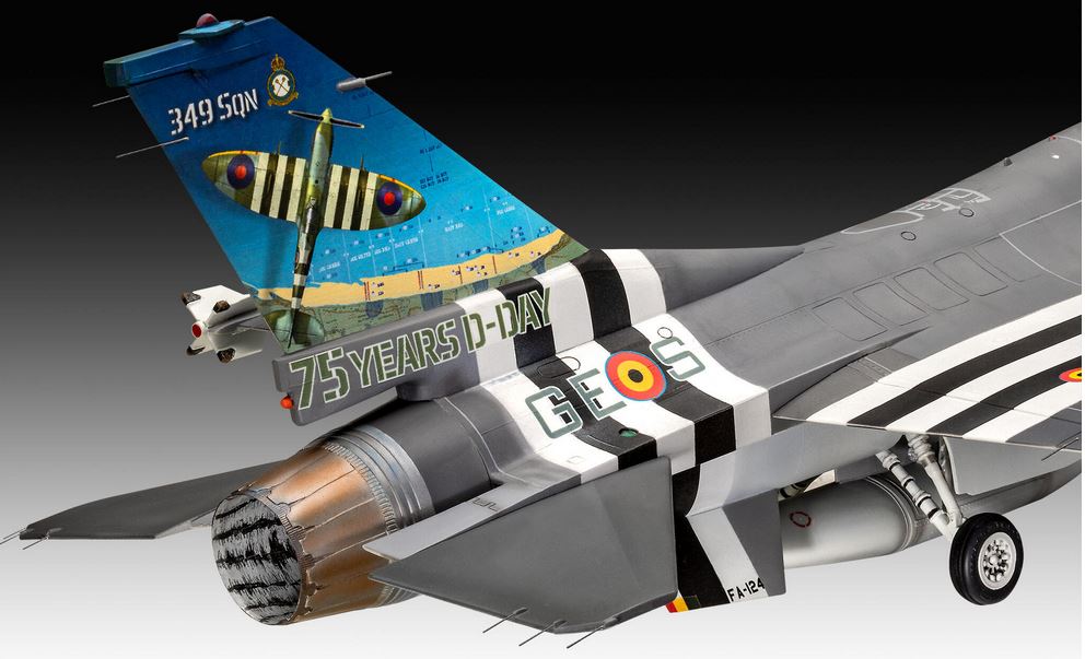 1:32-F-16 Falcon 50th Anniversary