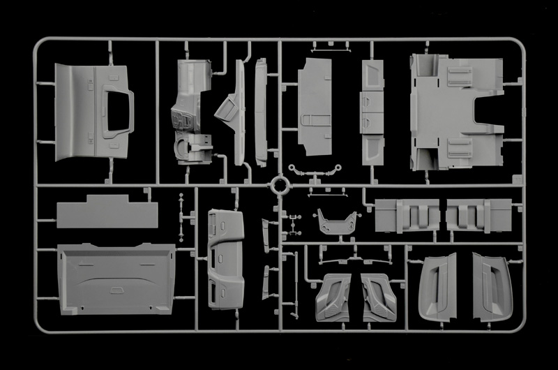 1:24 Iveco S-Way Abarth (Show Truck)