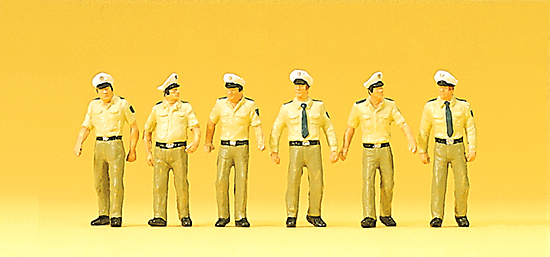 Polizisten in Sommeruniform