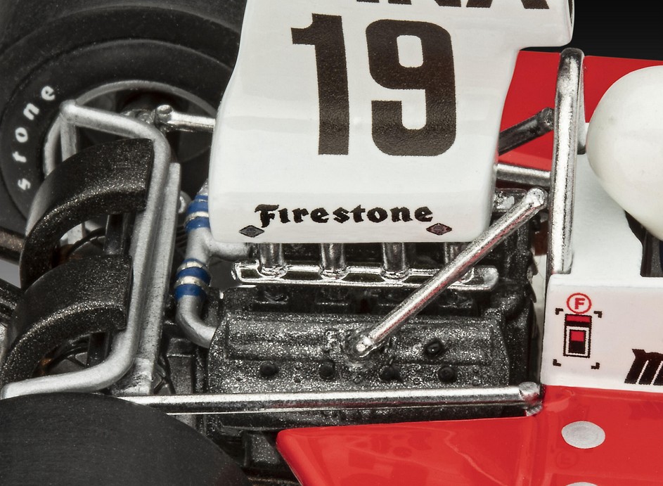 1:32-Surtees TS16/03