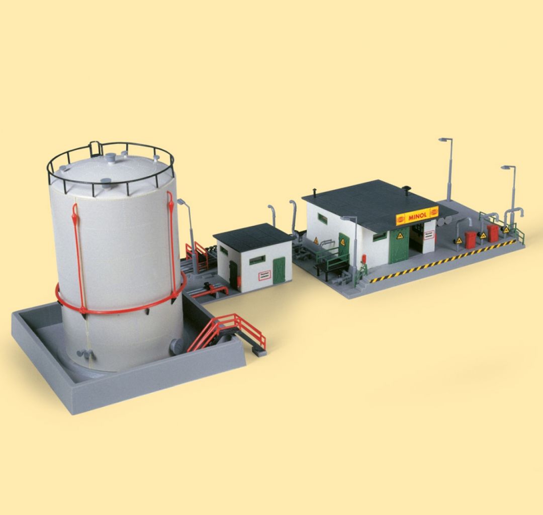 H0/TT-Kleines Tanklager mit Hochtank