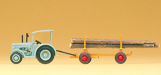 N-Hanomag-Schlepper mit Langholz