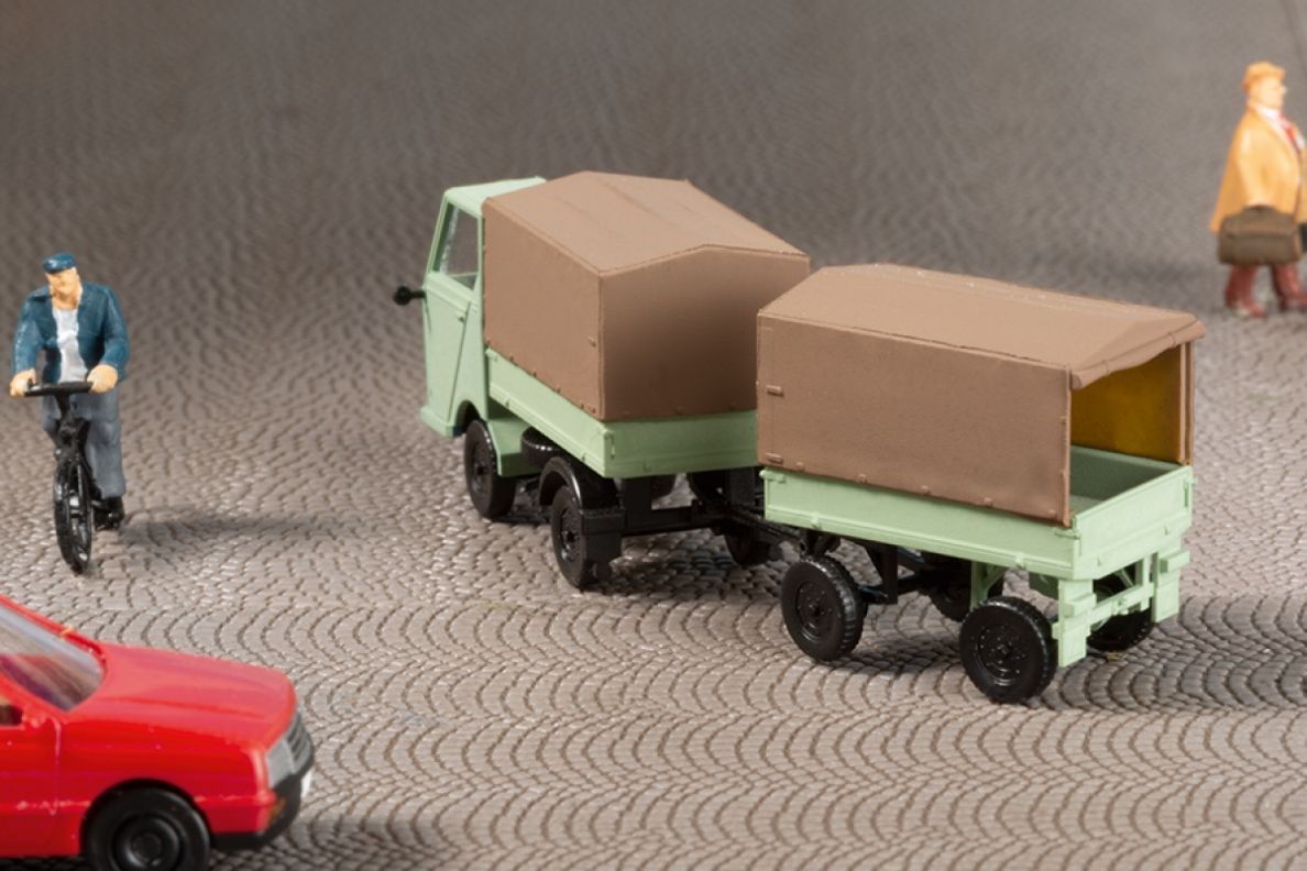 TT-Multicar M22 mit Anhänger