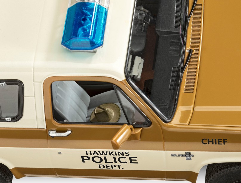 1:25-Stranger Things, 1985 Chevrolet K5