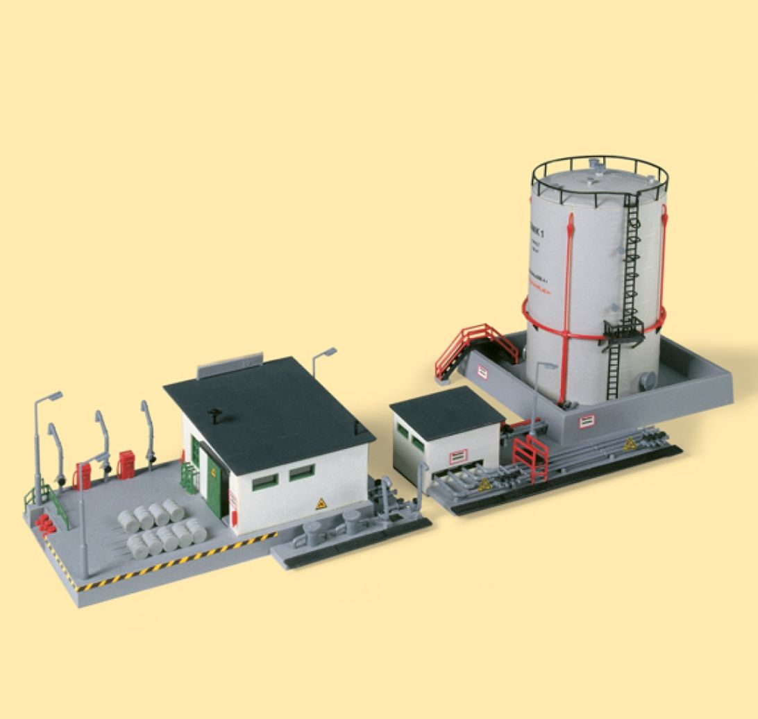H0/TT-Kleines Tanklager mit Hochtank