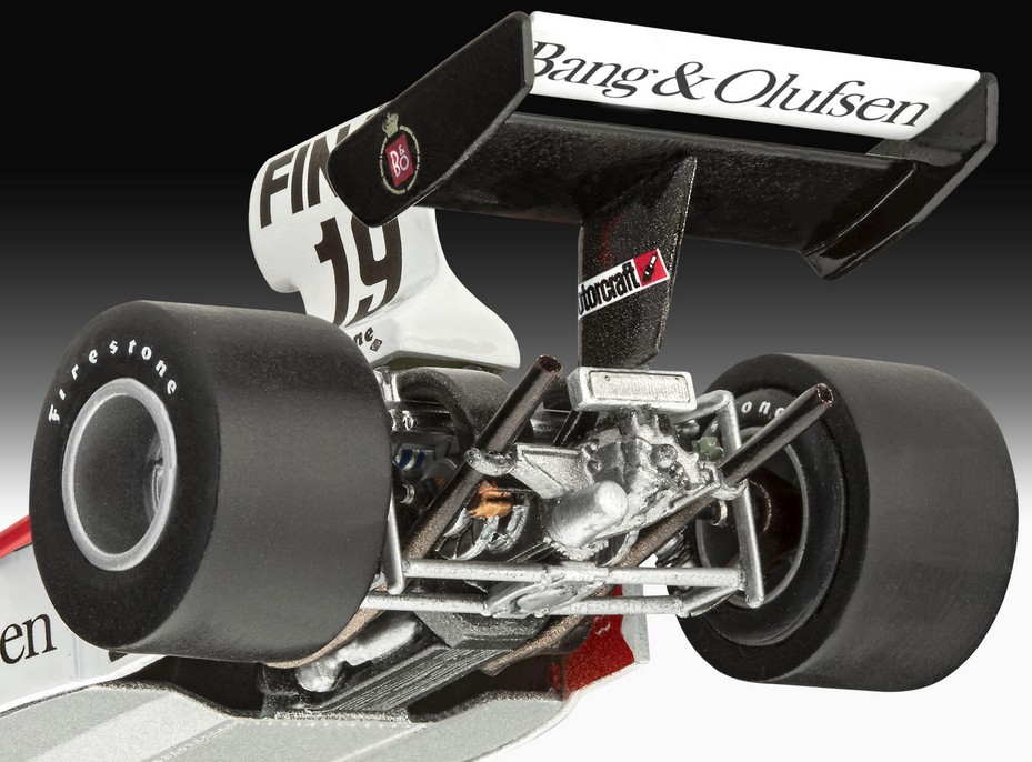 1:32-Surtees TS16/03