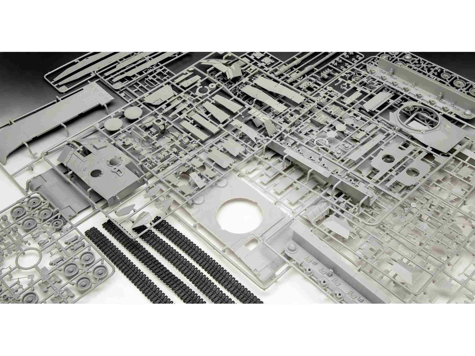 1:35-Model Set Leopard 2A7A1