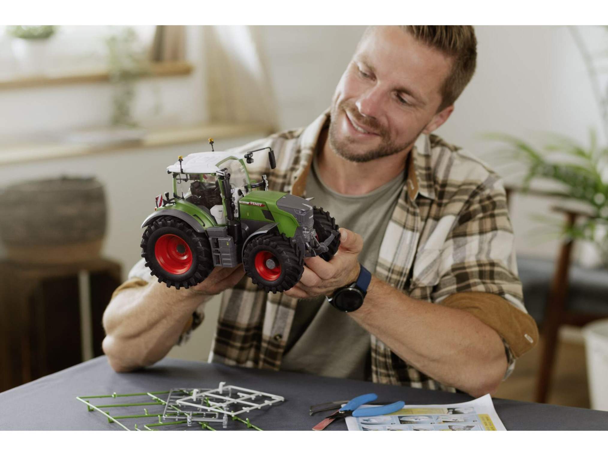 1:24-Fendt 728 Vario easy-click-sy