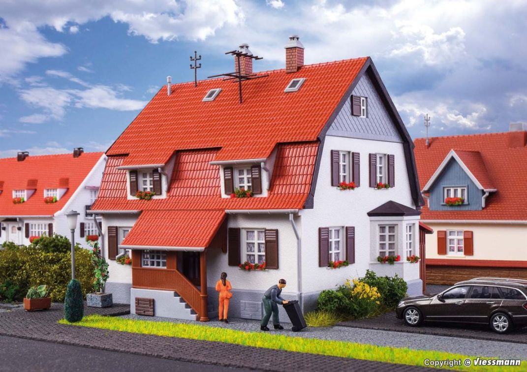 H0-Wohnhaus mit Erker