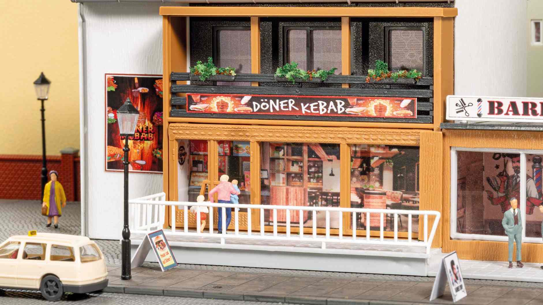 Döner und Barbershop