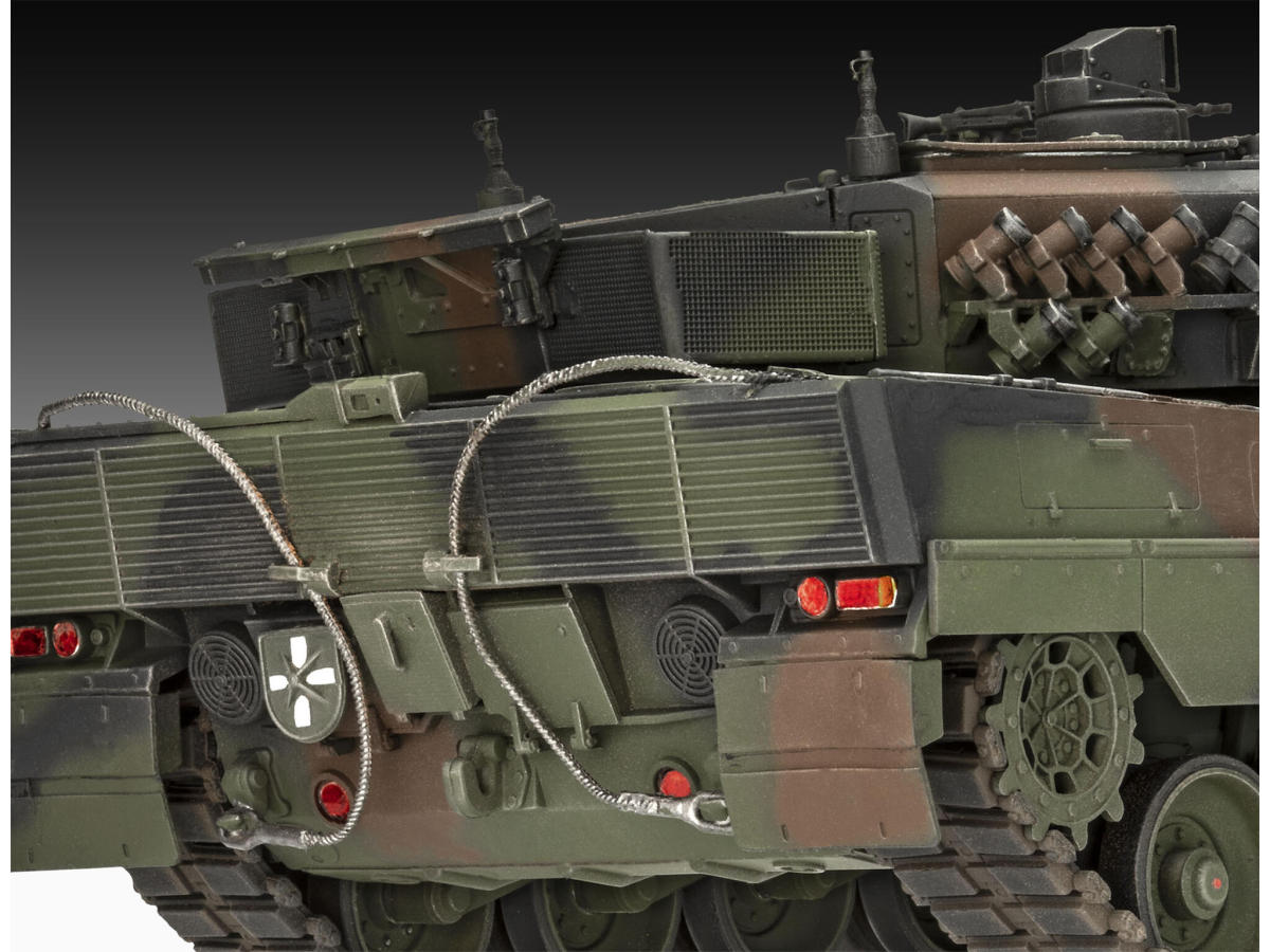 1:35-70 Jahre Bundeswehr: Leopard 2 A6A2