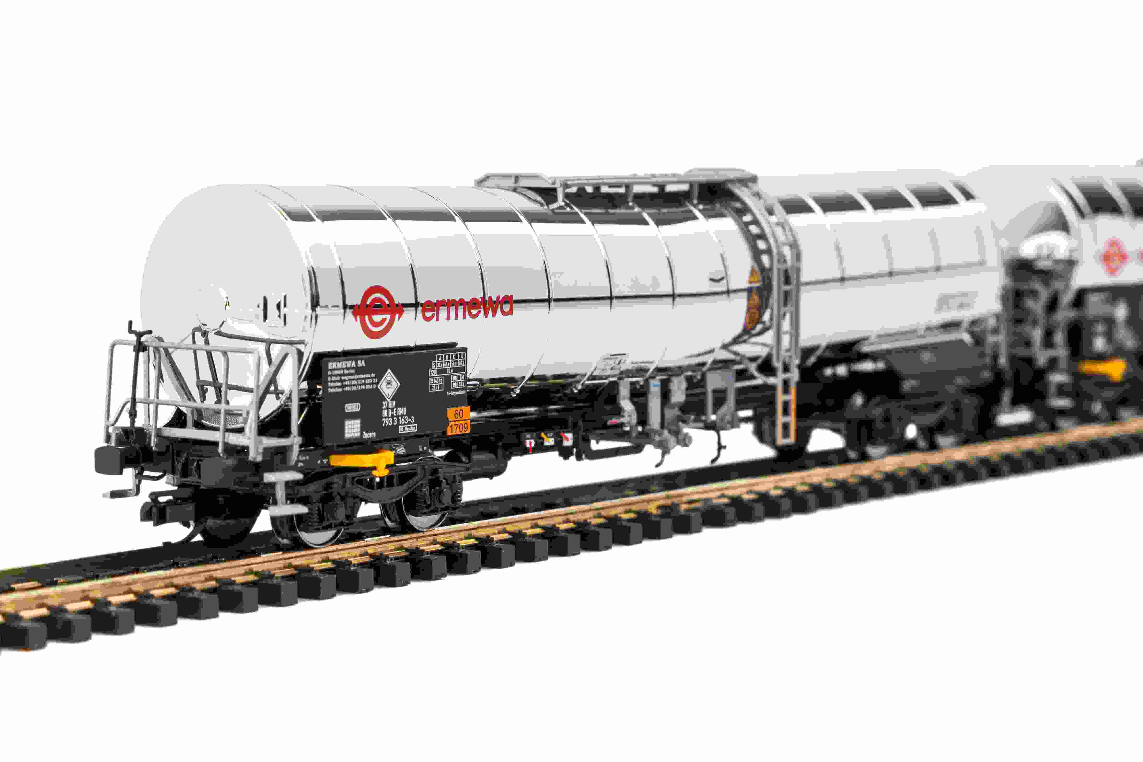 TT-2tlg. Set Chemiekesselwagen Ermewa VI
