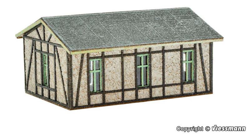 Z-Werkstatt mit Putz-/Fachwerkfassade