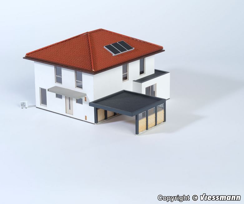 H0-Kubushaus Mia mit Carport