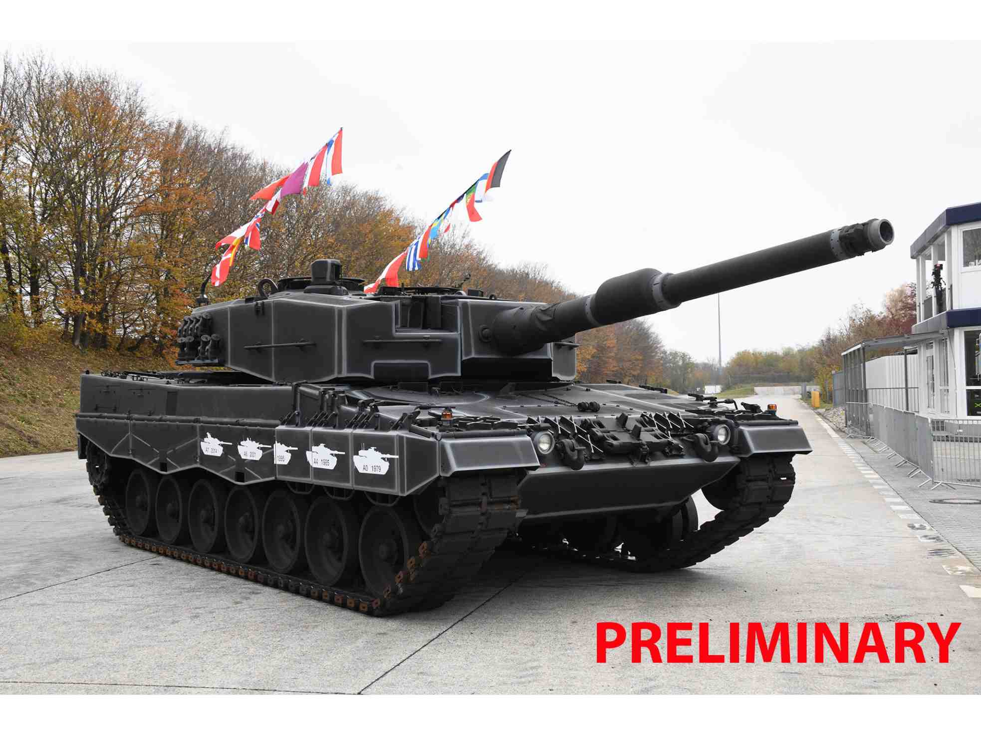 1:35-Leopard 2A4 - Special Decoration