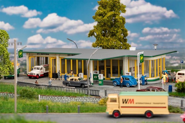 H0-Große BP-Tankstelle