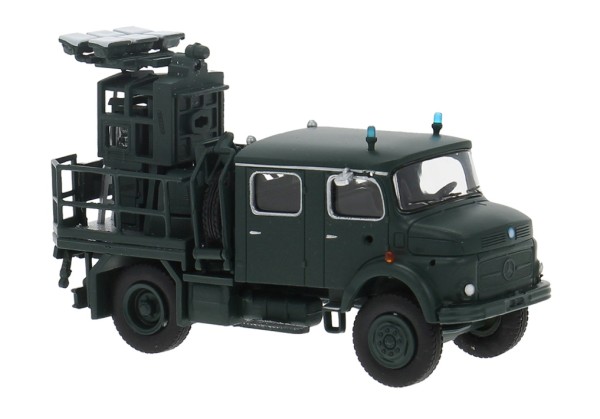 Mercedes-Benz LA911 Lichtmastwagen