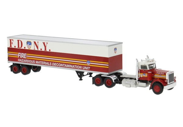 Peterbilt 359 Koffer-Sattelzug der FDNY
