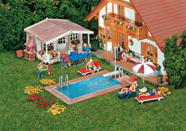 H0-Swimming-Pool und Gartenhaus