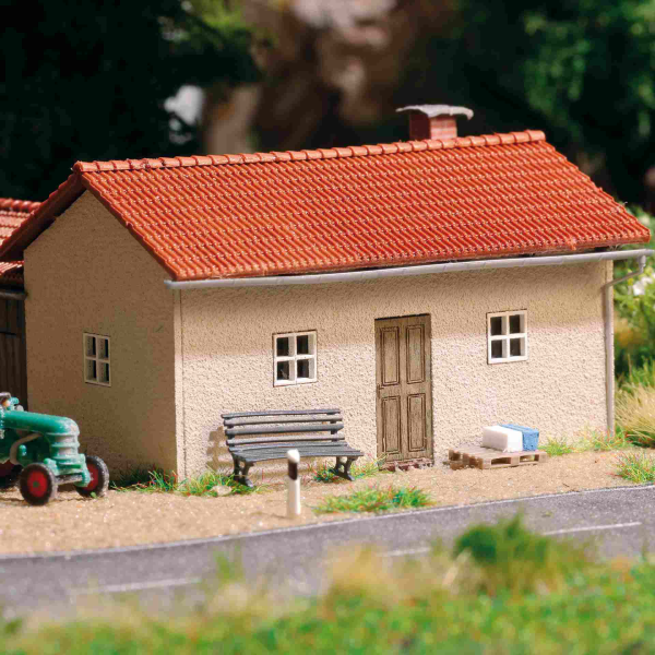 Werkstatt mit Schuppen