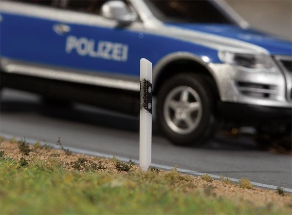 H0-32 Begrenzungspfähle