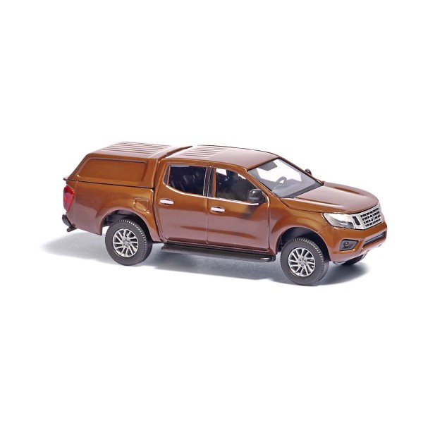 Nissan Navara mit Hardtop, Braun