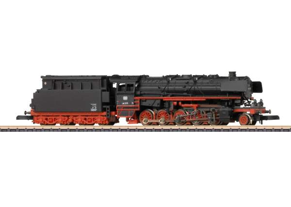 Güterzug-Dampflok 44 1315 mit Öltender