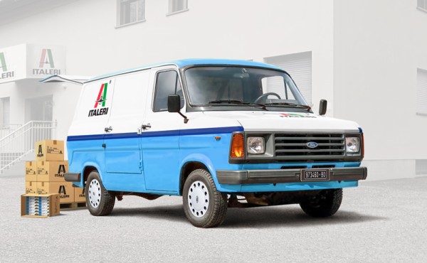 1:24 Ford Transit Italeri