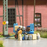 Action Set: Bahnsteigkarre beladen Action Set: Bahnsteigkarre beladen