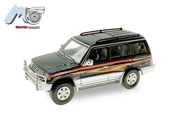 Mitsubishi Pajero, schwarz