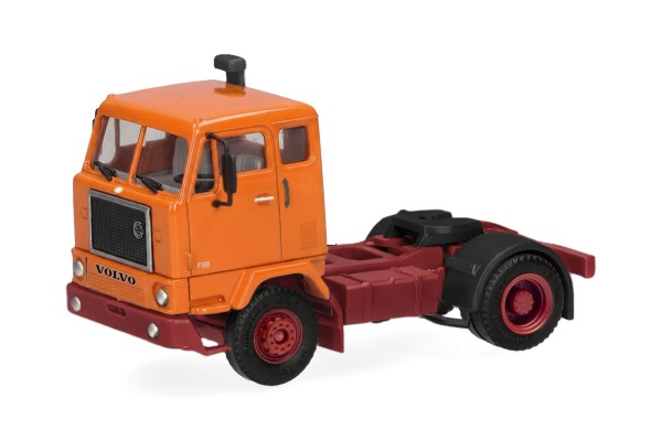 Volvo F88 Zugmaschine 2-achs, orange